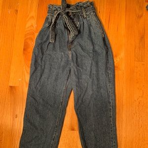 Abercrombie & Fitch Paper Bag Mom Jeans